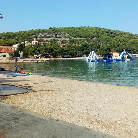 Family-friendly With Swimming Pool Jezera, Murter - 19541 Apartman