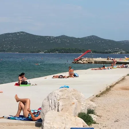 Family-friendly With Swimming Pool Jezera, Murter - 19541