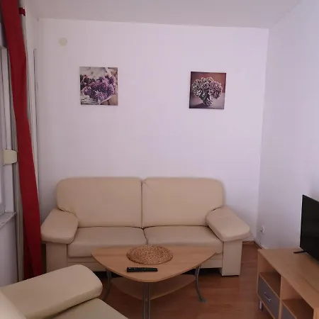 Family-friendly With Swimming Pool Jezera, Murter - 19541 Apartman *