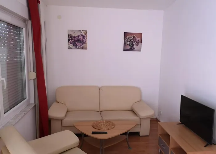 Family-friendly With Swimming Pool Jezera, Murter - 19541 Appartement *